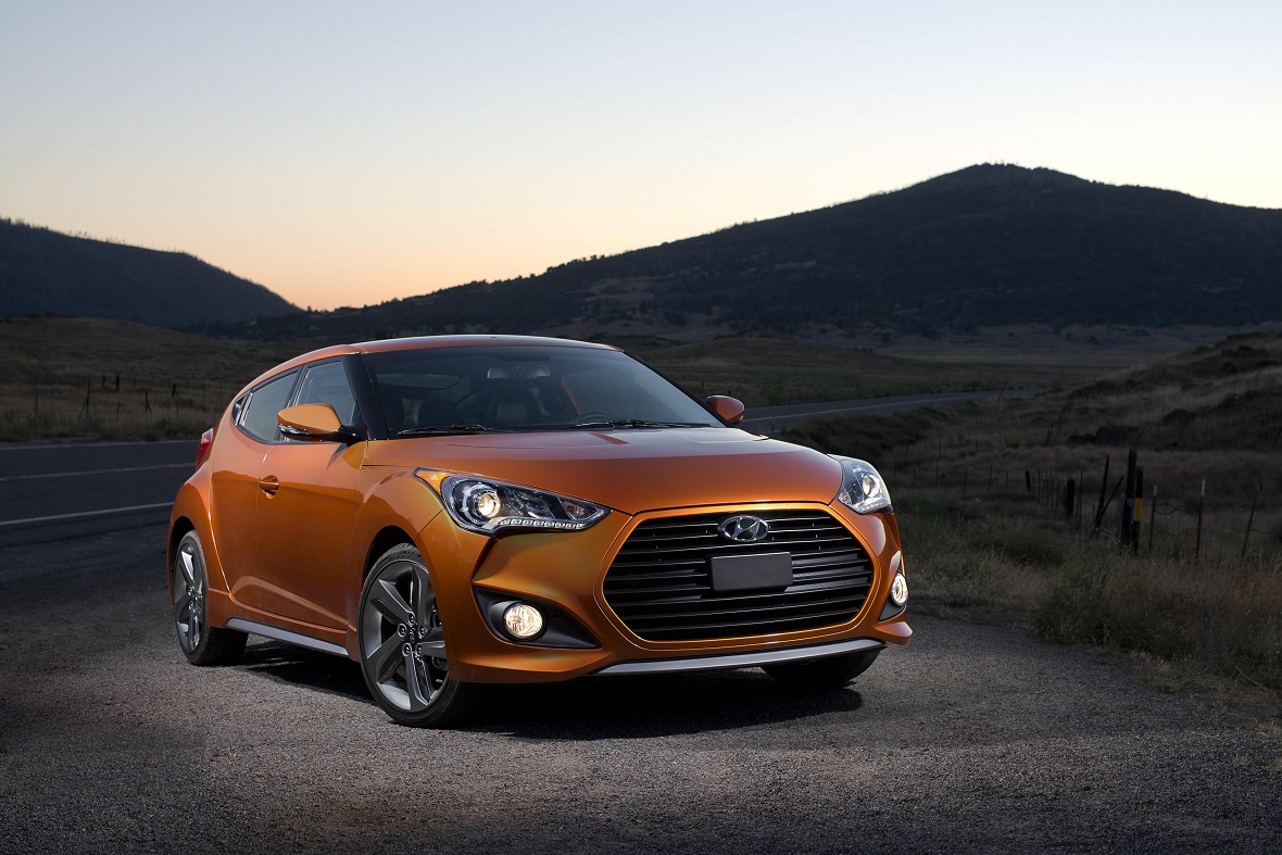 Hyundai 2013 Veloster Turbo (2).jpg